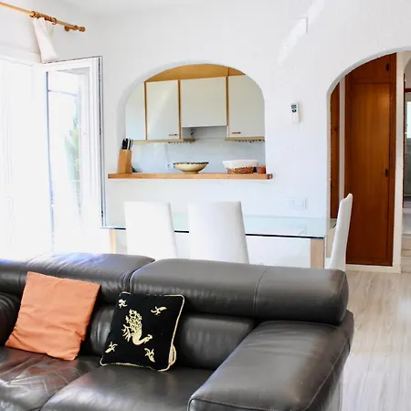 Hauzify I Casa Vistamar Holiday home *